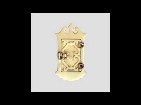 Liars — Proud Evolution (Thom Yorke 500qd Remix)