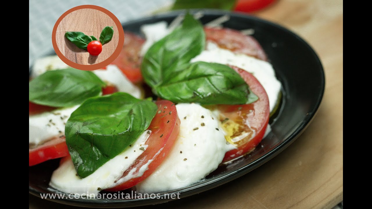 Ensalada Caprese - Ensalada Italiana de Tomate y Mozzarella - Recetas de  Ensalada Ligera y Fresca - YouTube
