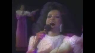 Diana Ross - Forever Young (Live at the Jerry Lewis' MDA Telethon)