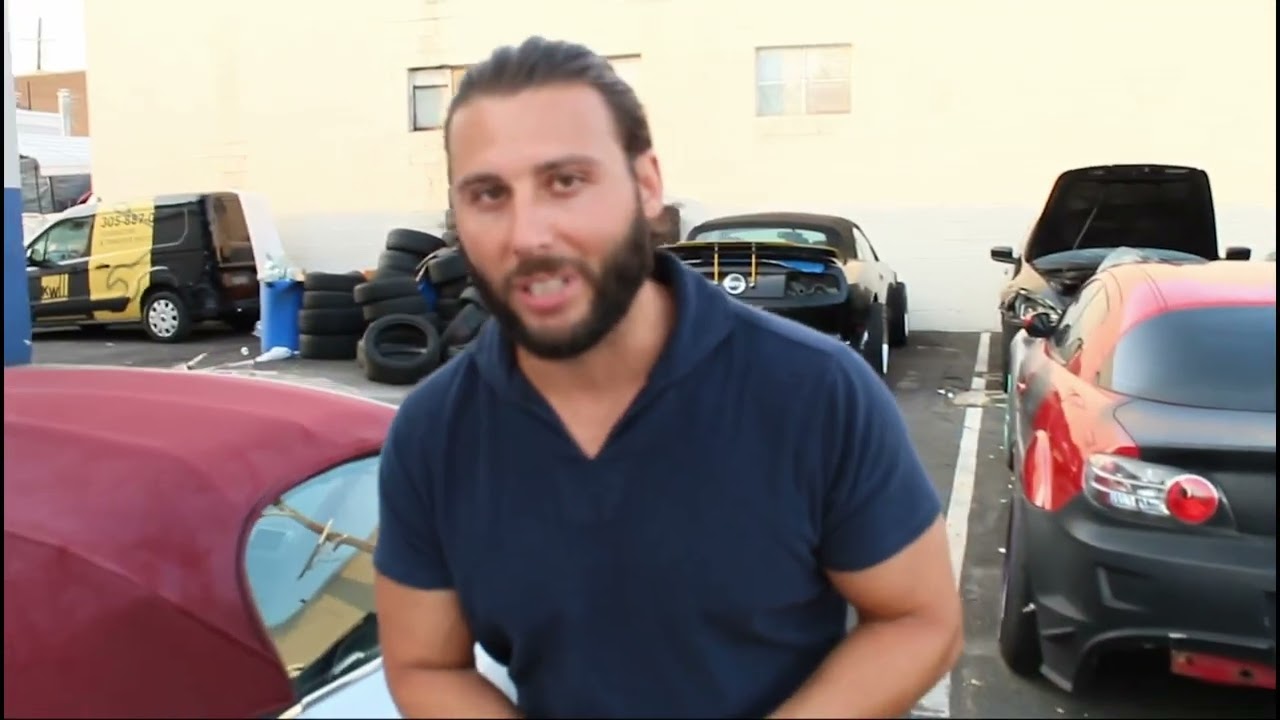 Stock Market Insights: Telecom's Topping Pattern and Tech Resistance 