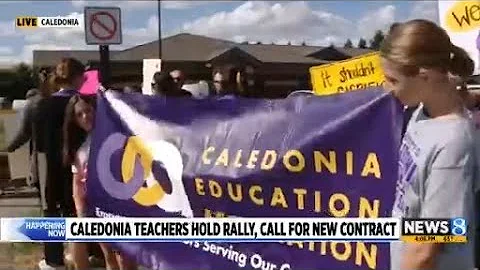 Caledonia teachers hold rally, call for new contract