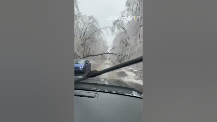 A weekend of freezing rain in Ontario left trees coated in ice, knocking out power to +300k people.