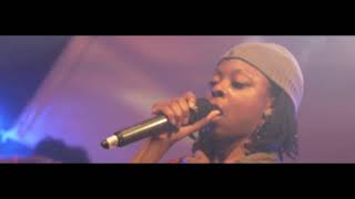 Truemendous Otyl Live Performance