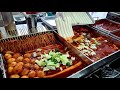 보라색 옷을 입고가면 할인되는 위생갑 분식집!? 통가래떡 왕 떡볶이,수제튀김 Giant spicy rice cake "Tteokbokki" - Korean street food