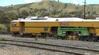 Plasser Theurer 09-3X Tamping Express Stopfexpress Rail Tamper In Action 5112010 - Poathtv