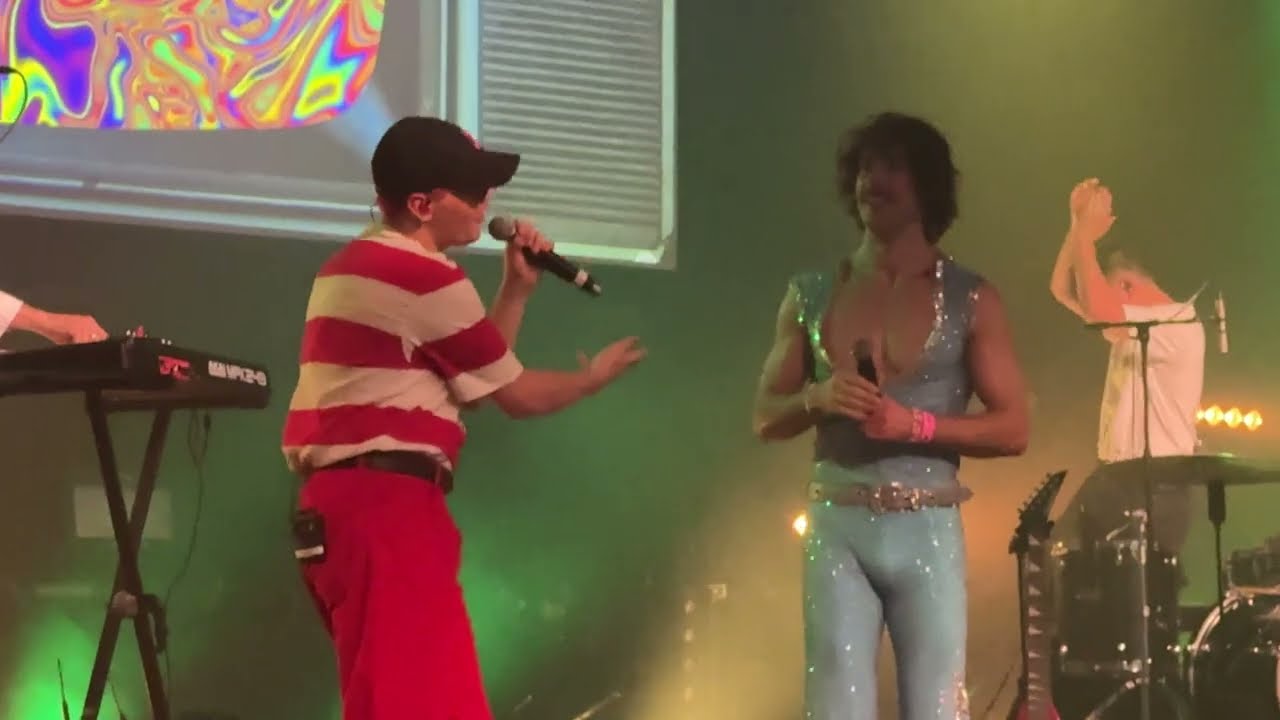 Go-jo & Red Sebastian - Milkshake Man (Live in Brussels, Belgium)