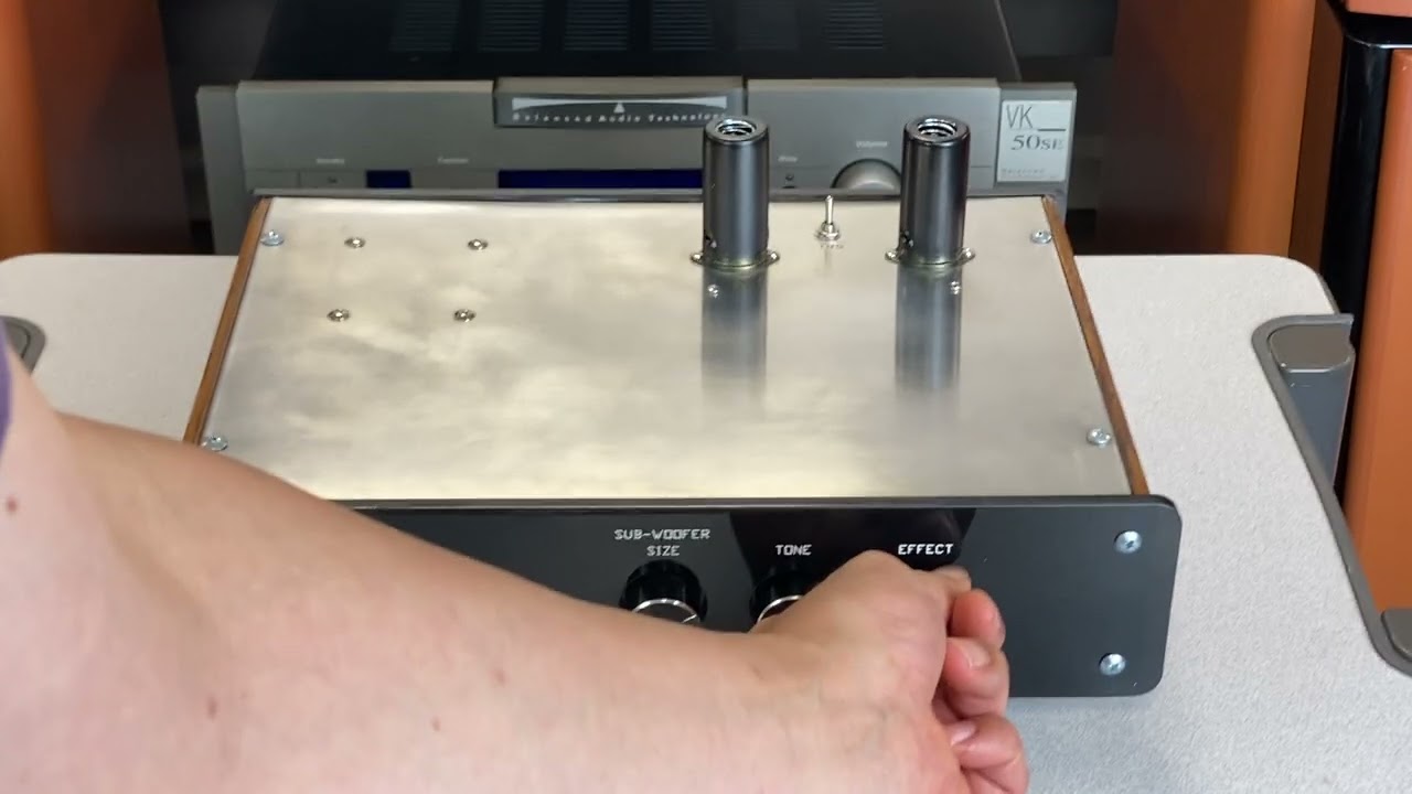 Space Tech Lab VSUB-100 Virtual Subwoofer Analog processor