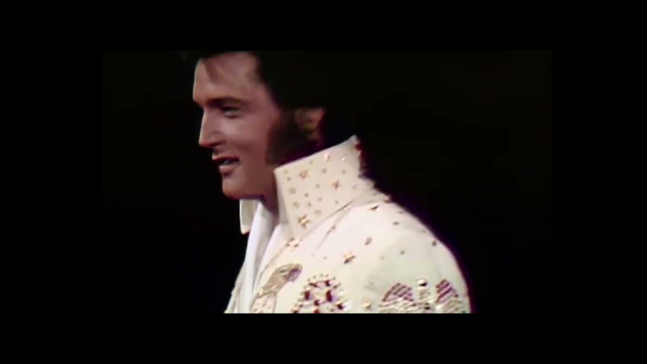 Elvis enters the stage 1970-1977| Good&Low quality| 1970, 1971, 1972, 1973, 1974, 1975, 1976, 1977.