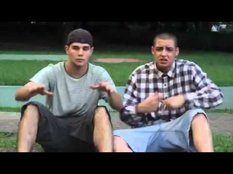 Putar Clamor - Costa Gold