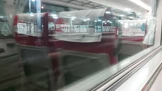 554次潮州發車經由海線開往花蓮的E231單電頭+兩節全藍行包專車+新式自動門莒光號,和一列EMU3000型十二輛編組EMU3010皮蛋豆腐騰雲號新城際自強號列車