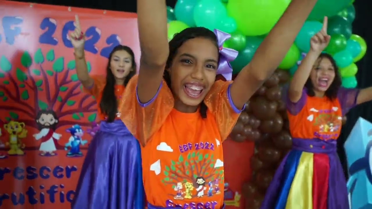 Daniel e os Leões - Cristina Mel / Coreografia EBf 2022 - Crescer é Fruticar.