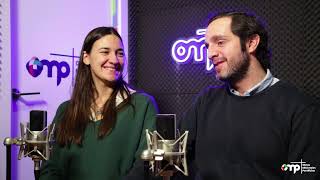 Empezaron A Salir, Él La Dejó Por El Seminario, Volvieron... Y Formaron Un Matrimonio En Misión