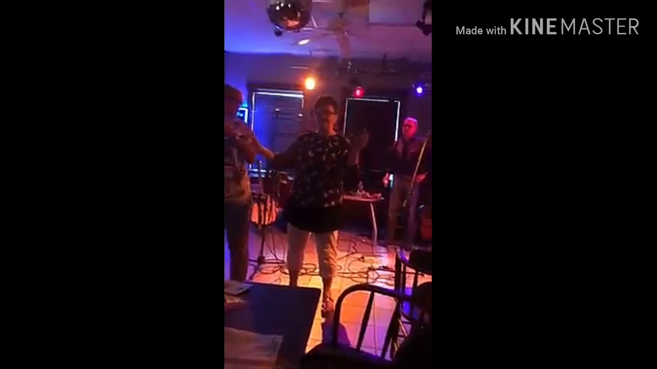 Best Jokes Ever - The Bus Driver & The Deaf Lady 