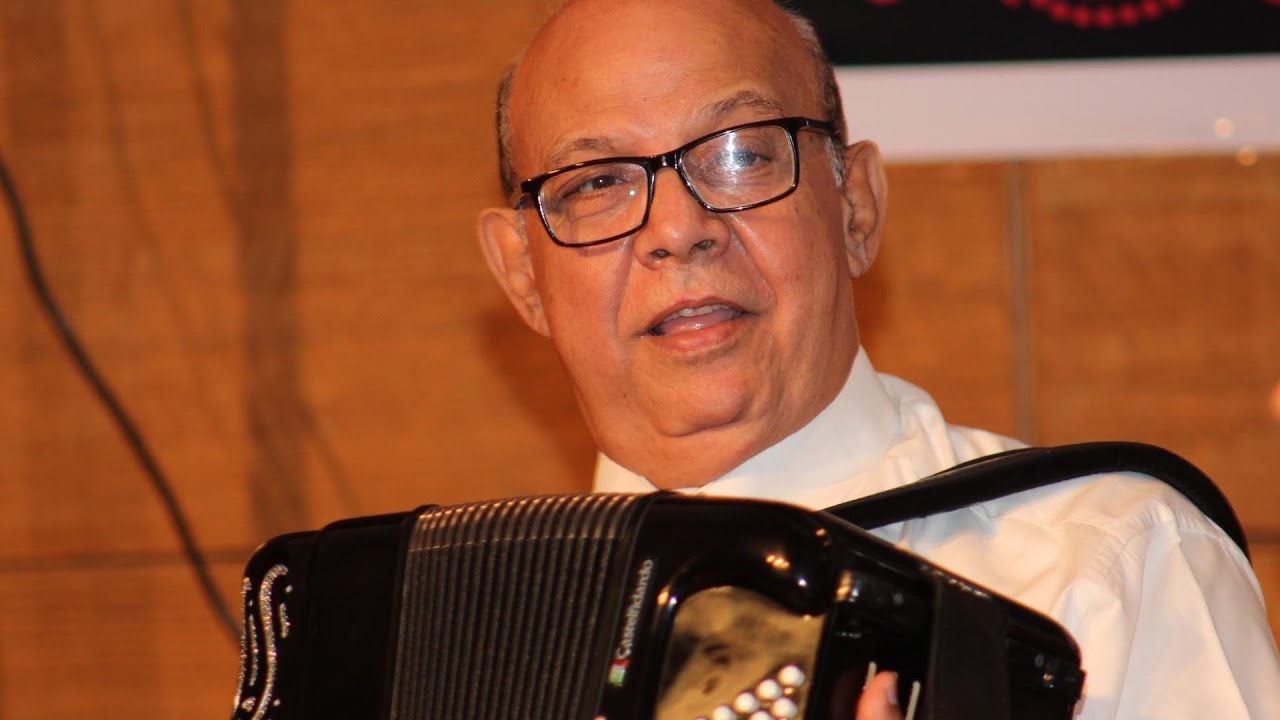 ازاى ازاى اوصفلك ياحبيبى ازاى - الف ليلة - اوكرديون فاروق محمد حسن