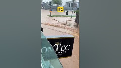 Fortes chuvas em Balneário Camboriú SC
