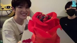 (ENG/INDO/JPN SUB) NCT 127 TAEYONG BIRTHDAY VLIVE WITH DOYOUNG 해피툥데이💚💚💚💚💚 01072021 #1