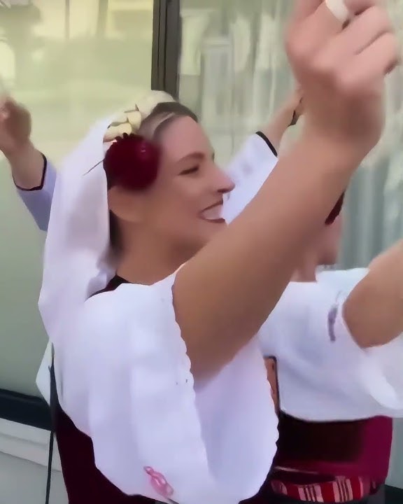 Feel the Unity! 🇧🇦 Bosnian Youth Singing 'Jugoslovenka' ❤️ #Yugoslavia