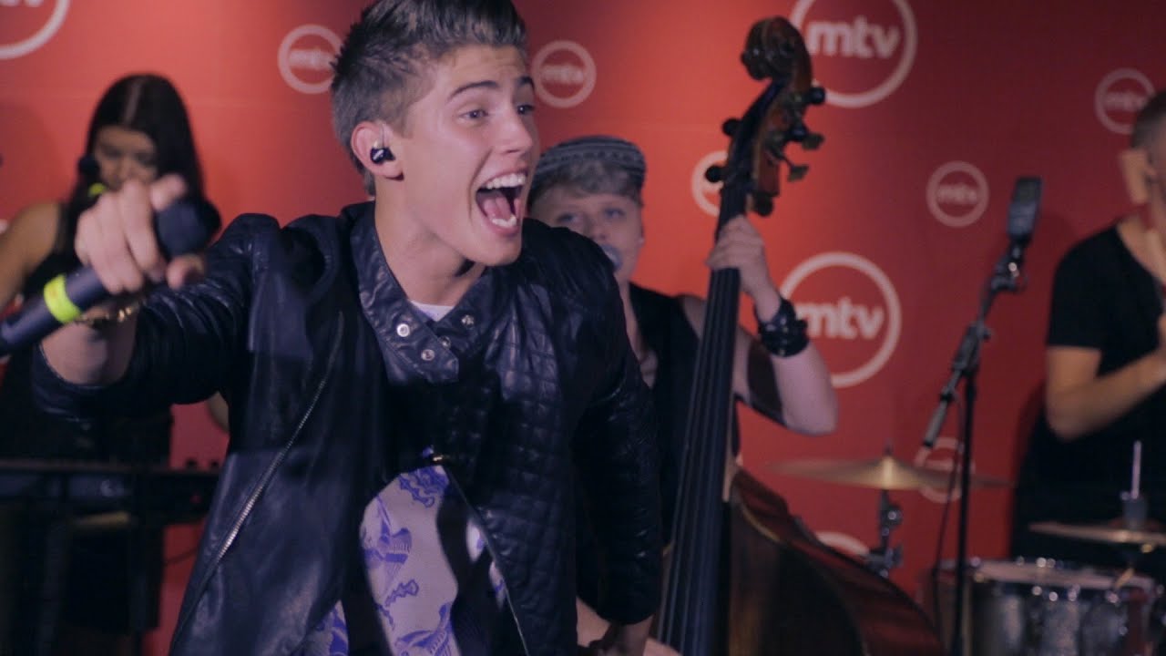 Robin: Onnellinen (livenä Nova Stagella)