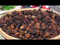 Making delicious walnuts glutinous rice balls
