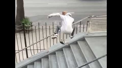 Hardflip @dylanjaeb 🎥: @cruisemos | Shralpin Skateboarding