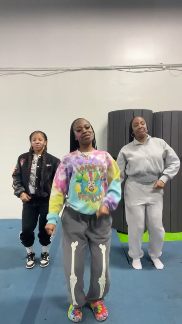 Tootoo , Sassy , Nvy ate ?? | #tsquad #tommytheclown #jesuslovesyou | #shortmas day 16