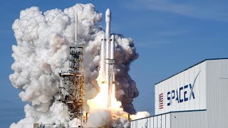 LIVE | Falcon Heavy launches from Kennedy Space Center
