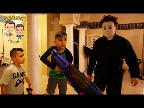 MICHAEL MYERS HOME INVADER MOVIE | HALLOWEEN | D&D SQUAD BATTLES