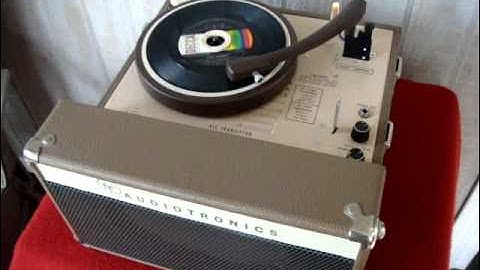 Audiotronics 312T Record Player Phonograph