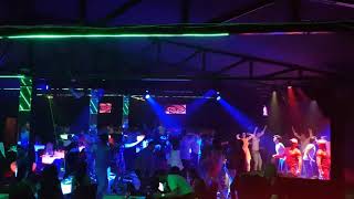 08 Clup Di̇sco Eğlenceni̇n Doruklarina Çikarmaya Devam Edi̇yor...