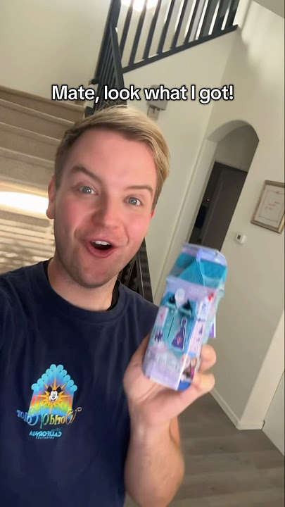 New Frozen Village Surprises!