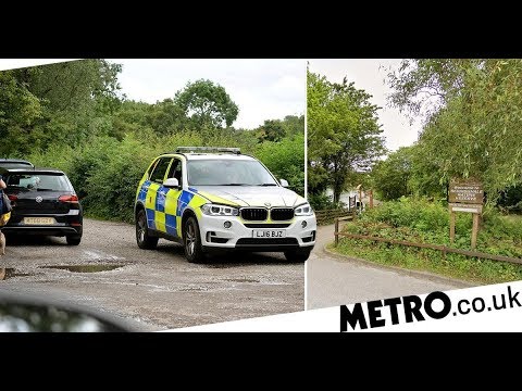 Manhunt for escaped prisoner on the run in Manchester - YouTube