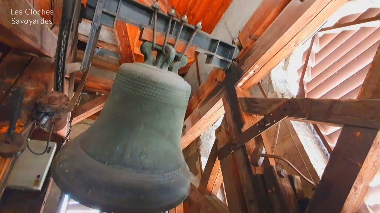 Cloches : La Clusaz (74) Eglise Sainte-Foy