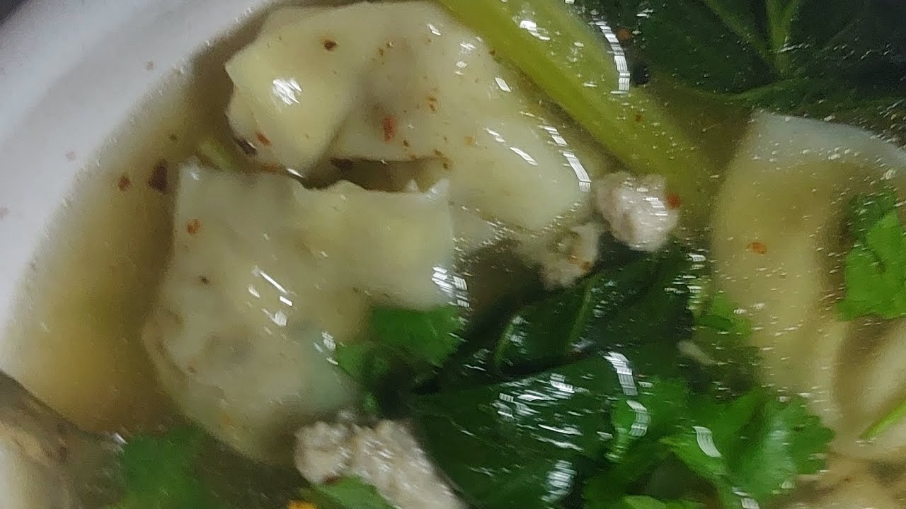 จ๋อมแจ๋มเข้าครัว มาทำเกี๊ยวหมูแบบง่ายๆกันค่ะ