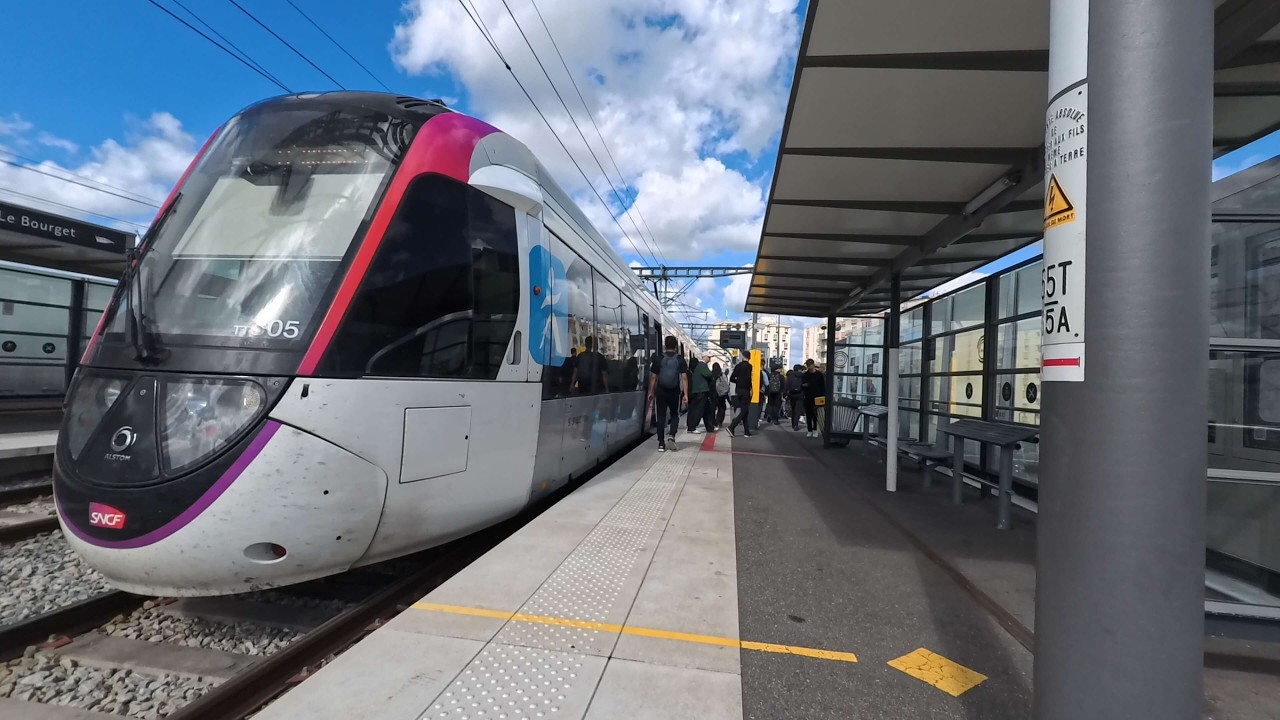 [Side view-4K] Le Bourget⇒Epinay-sur-Seine (Line T11 Express - September 12, 2025)