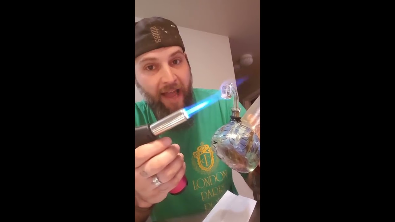 How to do dabs. (Quartz banger)