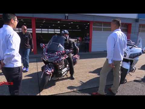 2018 Honda Gold Wing Preview Riding Impression | Ultimate Motorcycling