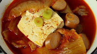 군대 햄소세지찌개, 일명 햄소찌 레시피 입니다. by 요리왕비룡 Korean Food Cooking 37,725 views 1 month ago 8 minutes