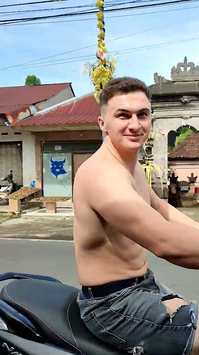 BULE BELAJAR BAHASA BALI | BULE LUCU | BULE GANTENG #baliculture #culture #baliadventure #budayabali