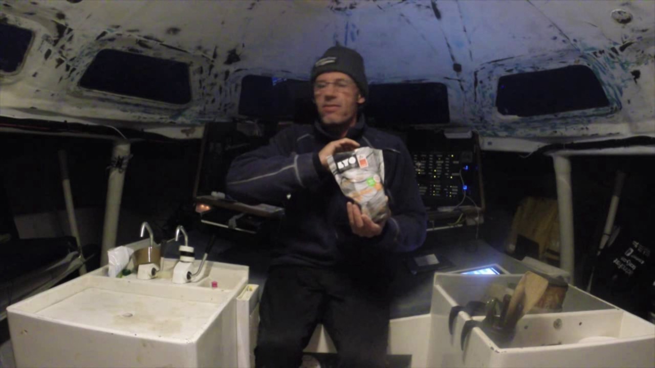 J34 : Sébastien Destremau est à l'arrêt dans les 40èmes / Vendée Globe