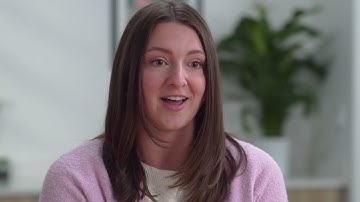 Battery and charging options for the Cochlear™ Nucleus® 8 Sound Processor