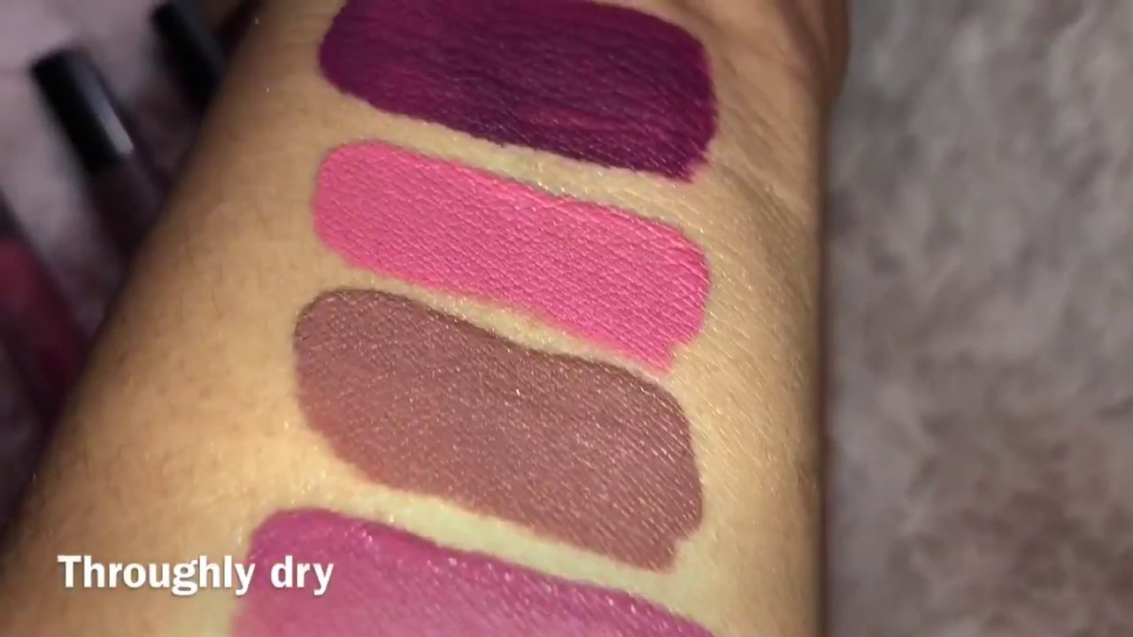 Mini HUDA BEAUTY Liquid Lipstick Swatch