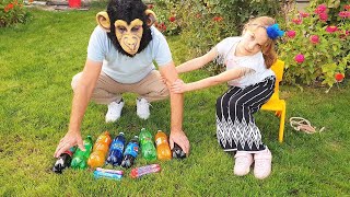 Zehra and Monkey Cola with Mentos Game