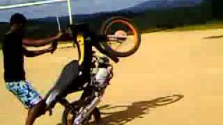 Empinando com a pop100!!!