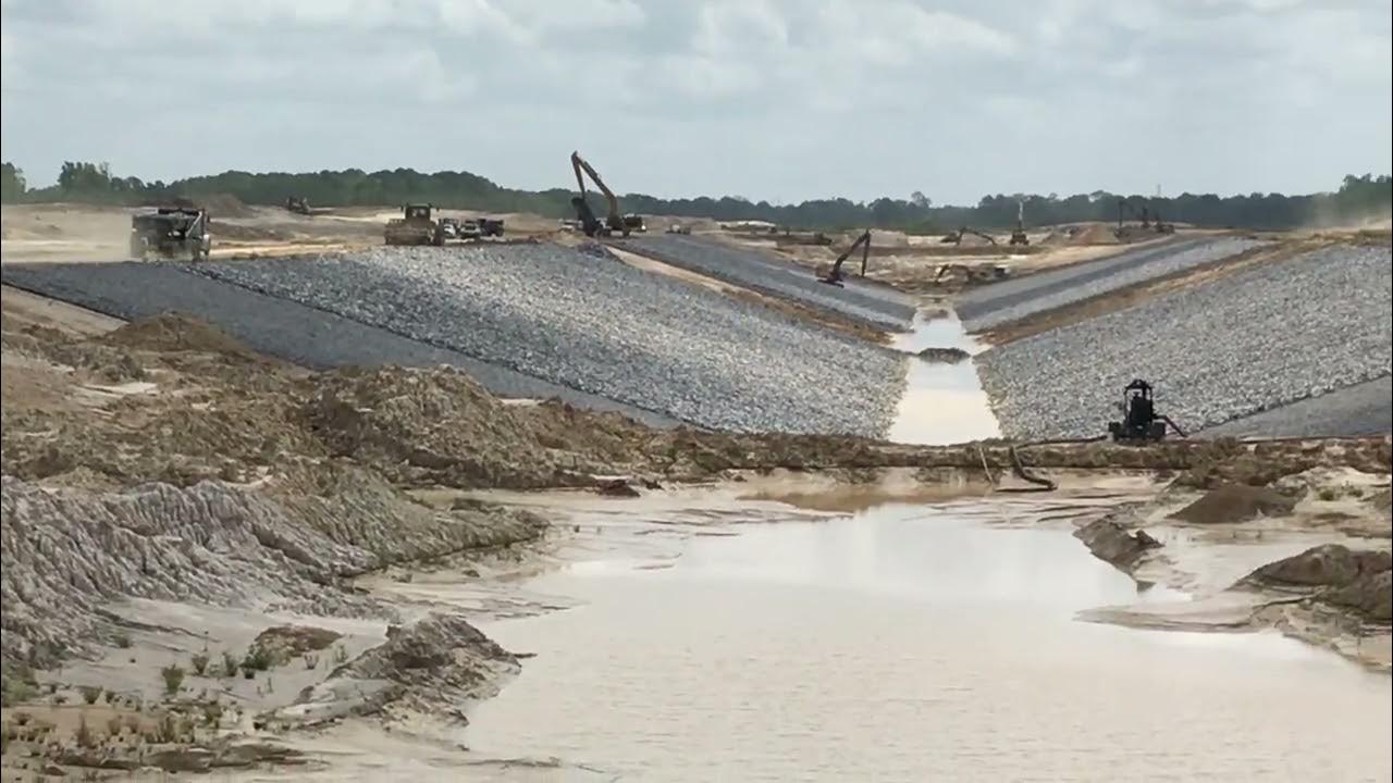 Construction of the Comite River Diversion Canal YouTube