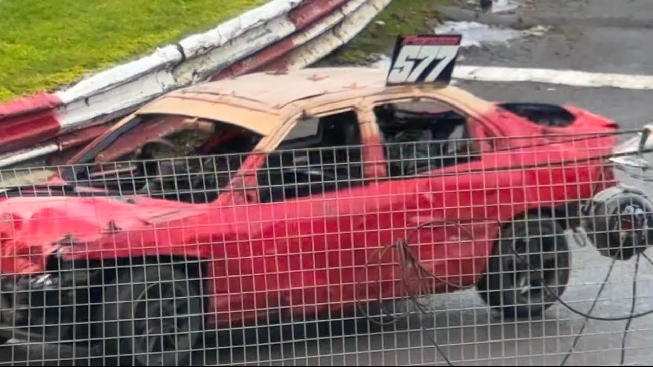 Civil War 25 Banger racing 2025 highlight’s Hednesford Hills raceway ...