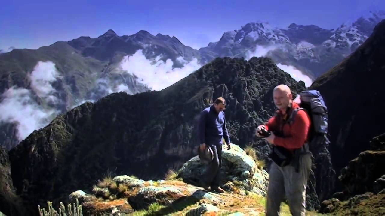 В горах кордильеры случаются землетрясения. Пик Альпамайо в горах Кордильеры. Перу фото. Треккинг видео на андроид. Трекинг видео.
