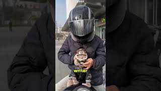 This Motorcycle Cat Has More Style Than Humans 😂🏍️🐱