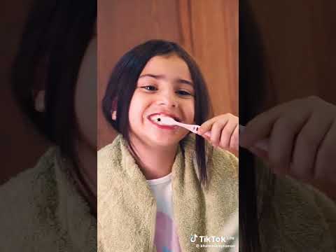 مدارسنا رجعت يا حلولي وهنصحى بدري يا لالالي ايسل خالد