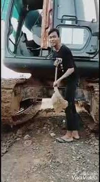 Story' wa alat berat