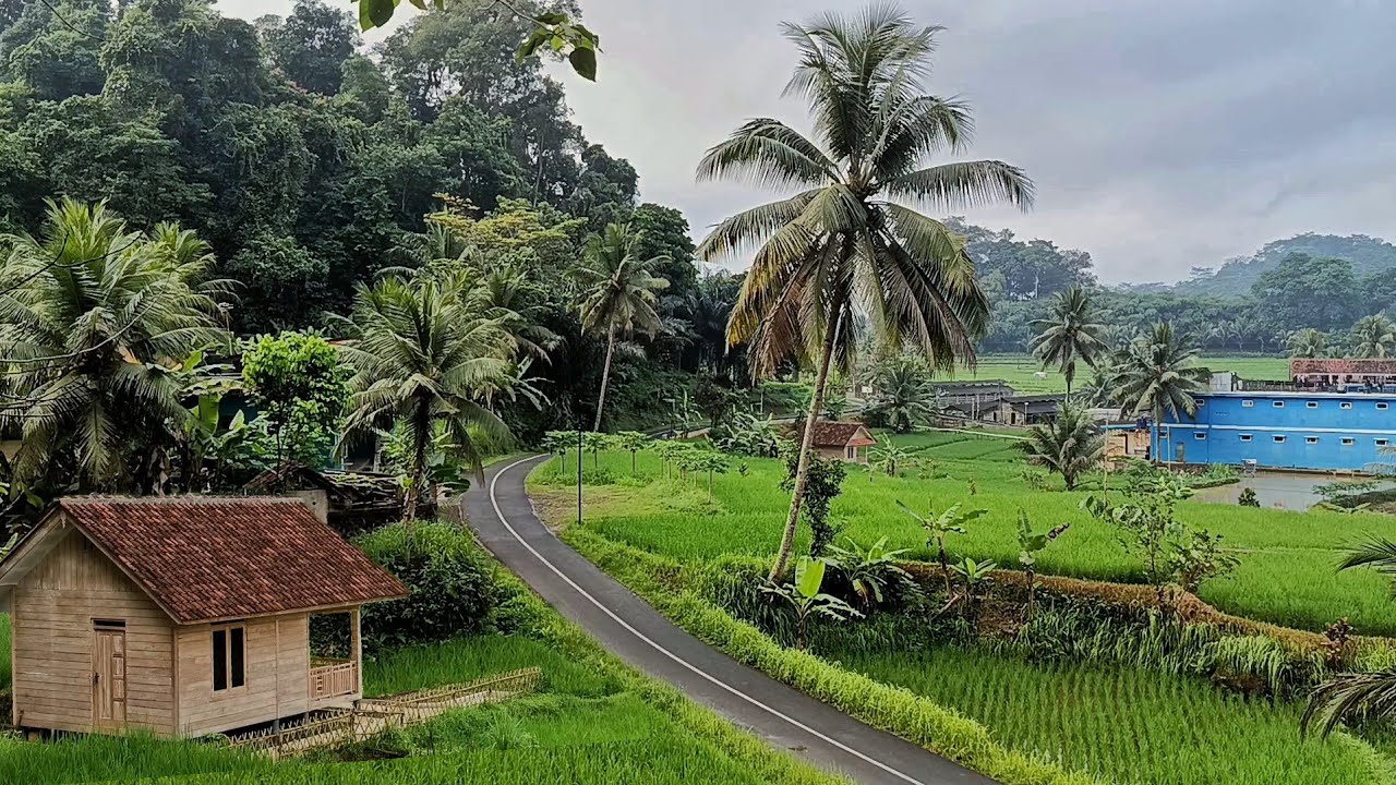 Indah Bersiih rapi‼️Kampung di sepanjang aliran sungai CIMUNTUR sungguh bikin damai dan betah